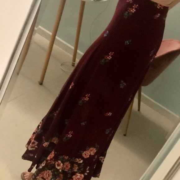 Burgandy Floral Skirt with Slit - Picture 5 of 6